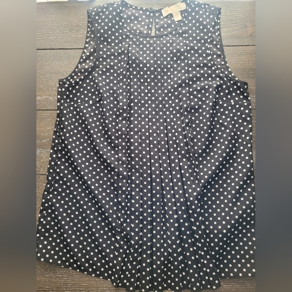 Michael Kors black white polka dot sleeveless pleats designer blouse top - Picture 2 of 5